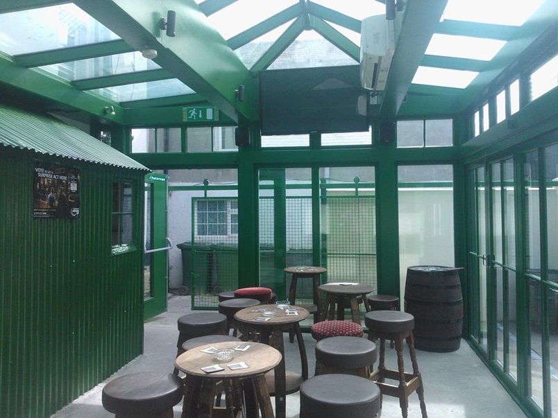 Powells pub 2010